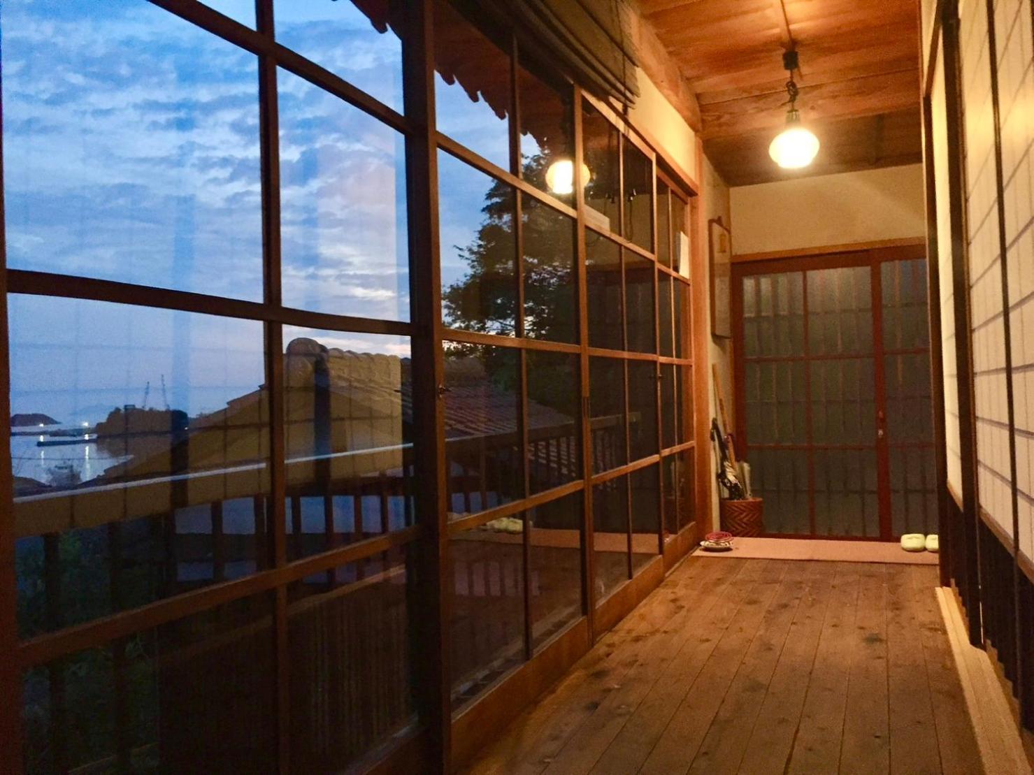 城跡石垣上の絶景古民家宿 鞆城茶屋庵 Tomo Esterno foto