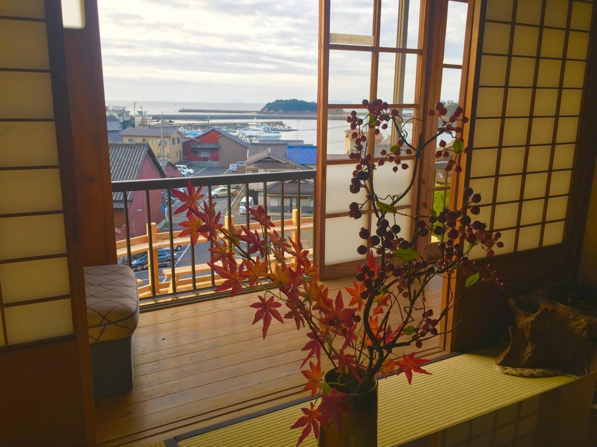 城跡石垣上の絶景古民家宿 鞆城茶屋庵 Tomo Esterno foto