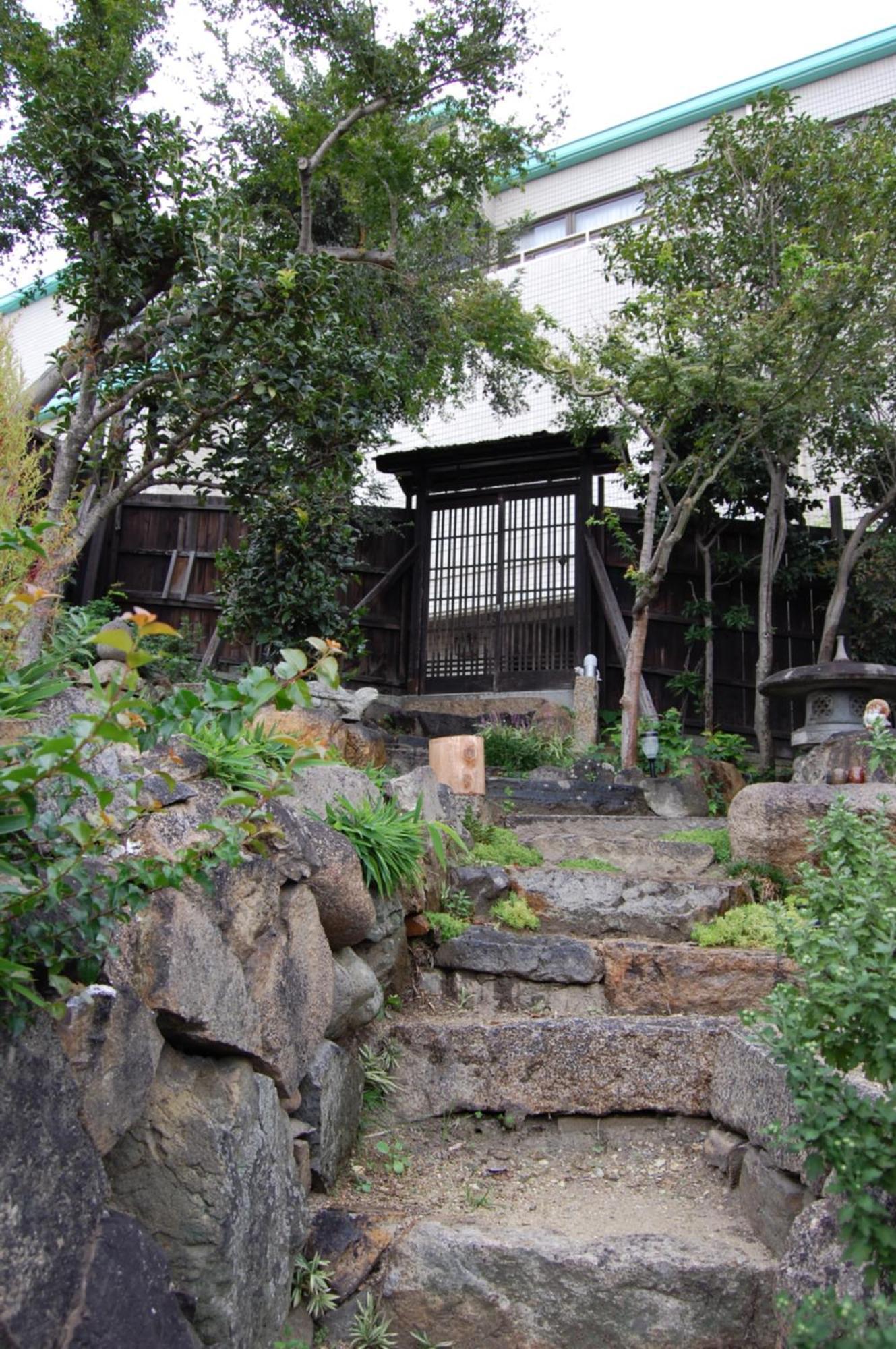 城跡石垣上の絶景古民家宿 鞆城茶屋庵 Tomo Esterno foto