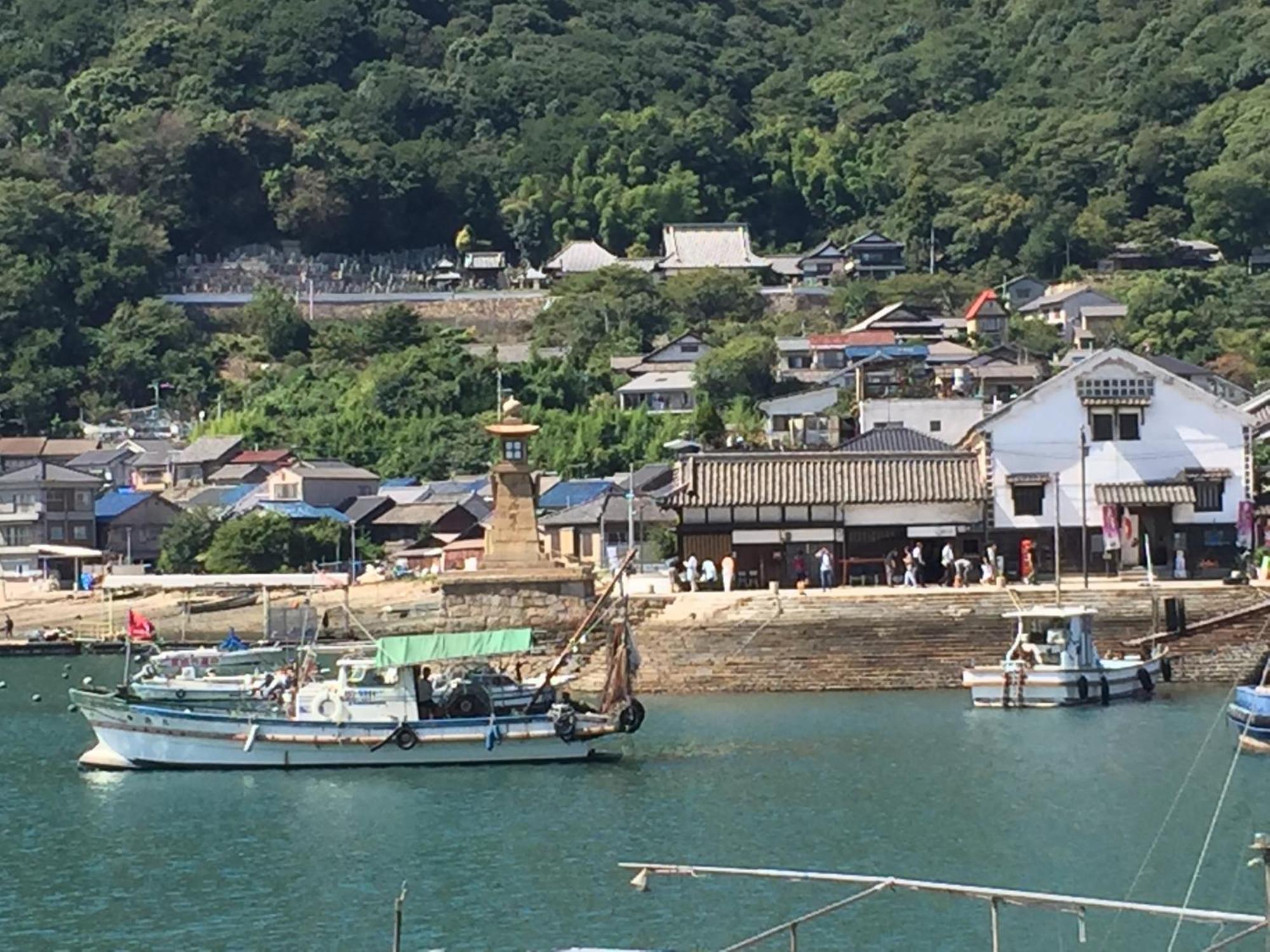 城跡石垣上の絶景古民家宿 鞆城茶屋庵 Tomo Esterno foto