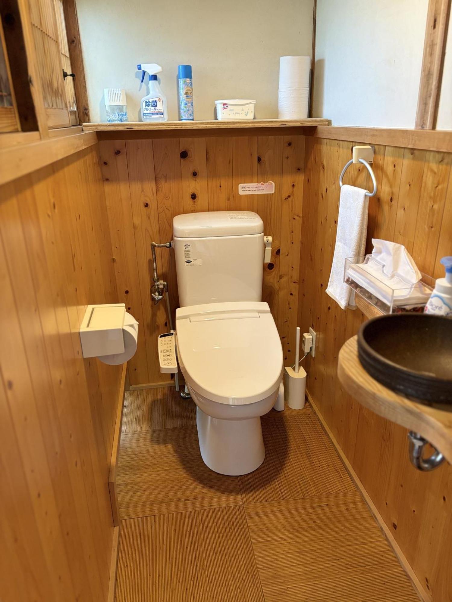 城跡石垣上の絶景古民家宿 鞆城茶屋庵 Tomo Esterno foto
